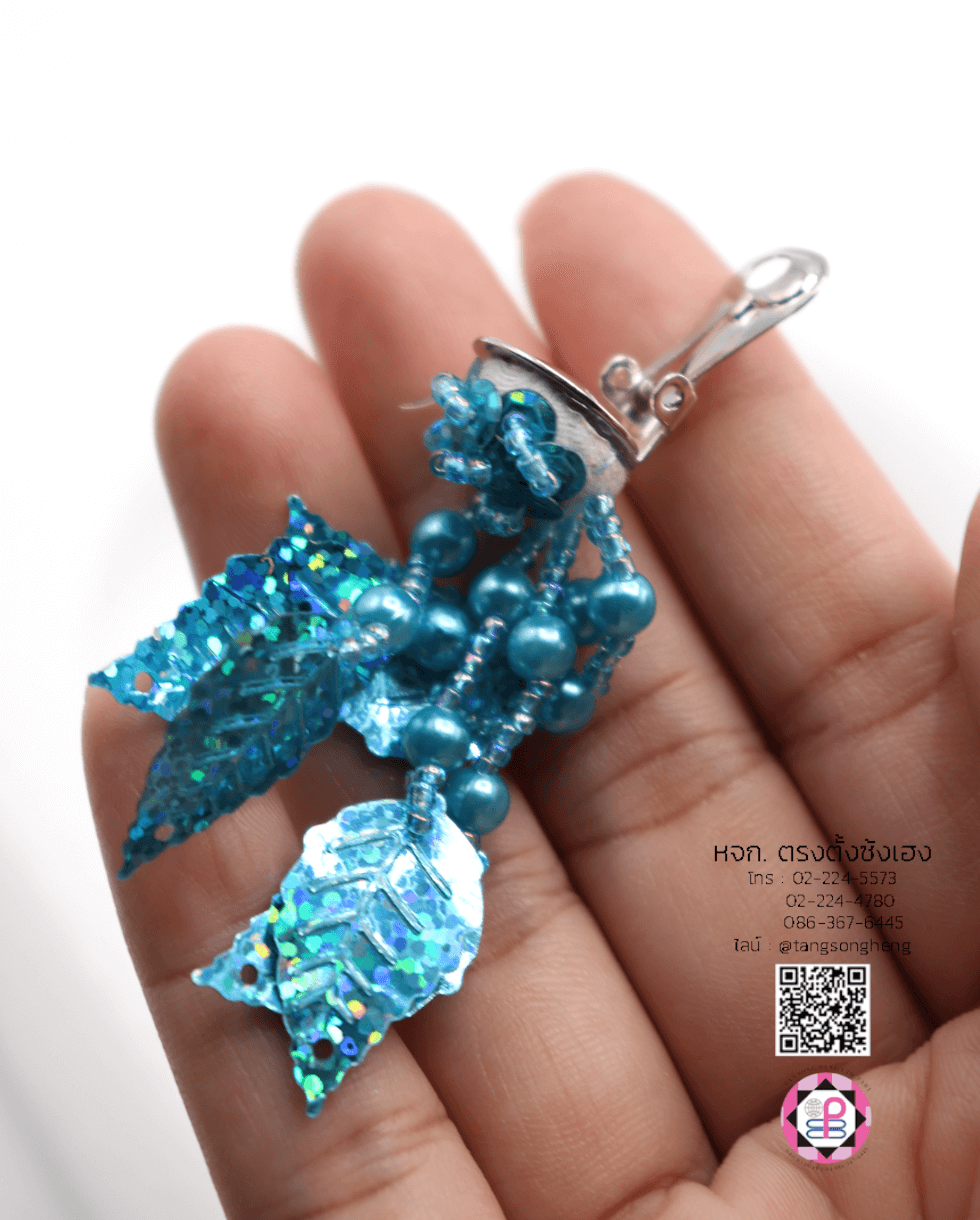 ต่างหูลิเก, ต่างหูดรัมเมเยอร์, ต่างหูออกงานแสดง, ต่างหูมุก, ต่างหูนักแสดง, ต่างหูระย้า, ต่างหูหนีบ, ต่างหูแฟชั่น, ต่างหูเลื่อม, ต่างหูหนีบใบไม้, ต่างหูนางรำ, ต่างหูกีฬาสี